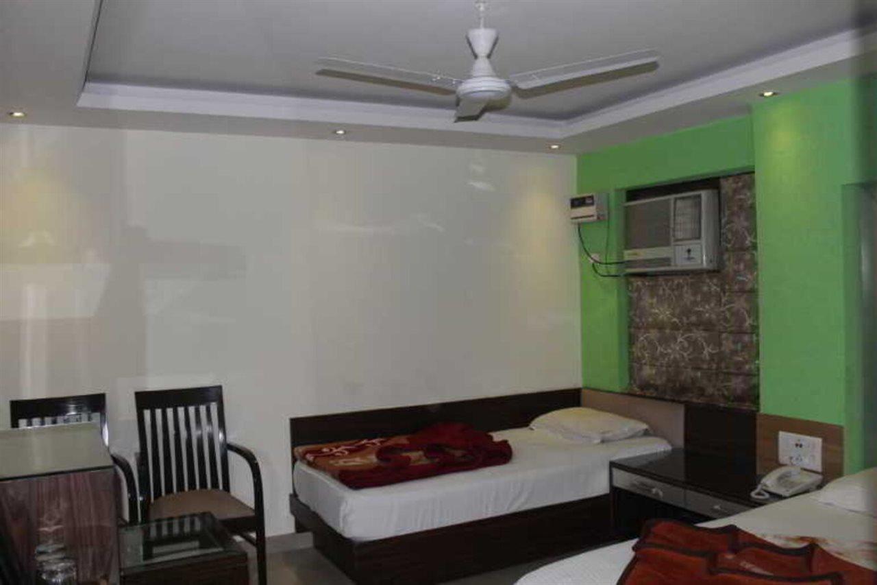 Hotel Shri Vinayak In City Centre At New Delhi Railway Station-By Rcg Hotels Luaran gambar