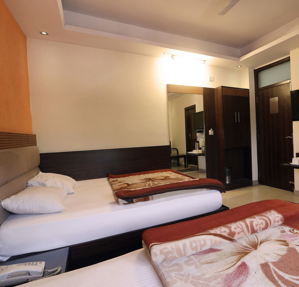Hotel Shri Vinayak In City Centre At New Delhi Railway Station-By Rcg Hotels Luaran gambar
